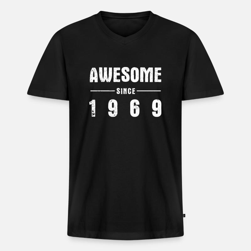 Awesome -since- 1969 - Männer Premium Bio T-Shirt mit V-Ausschnitt - Schwarz