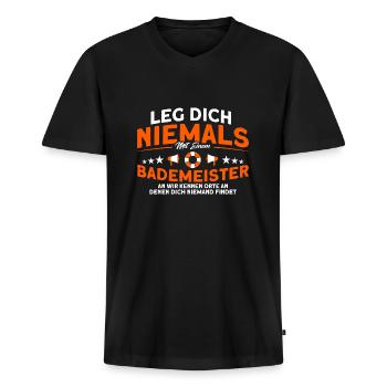 Bademeister Schwimmbad Lifeguard Rettungsschwimmer - Männer Premium Bio T-Shirt mit V-Ausschnitt - Schwarz - Vorne - Nico (187cm)