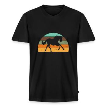 Pferd Retro Sunset - Männer Premium Bio T-Shirt mit V-Ausschnitt - Schwarz - Vorne - Nico (187cm)