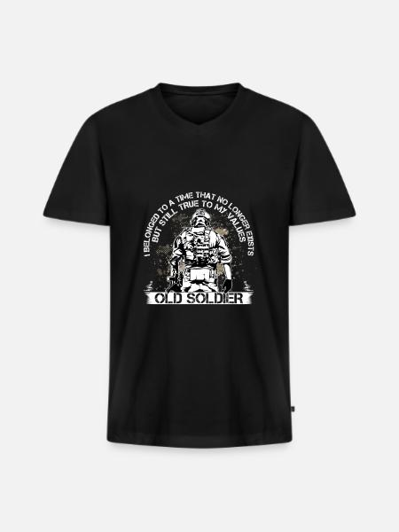 Old Soldier Army Soldier - Men's Premium Organic T-shirt with V-neck - black