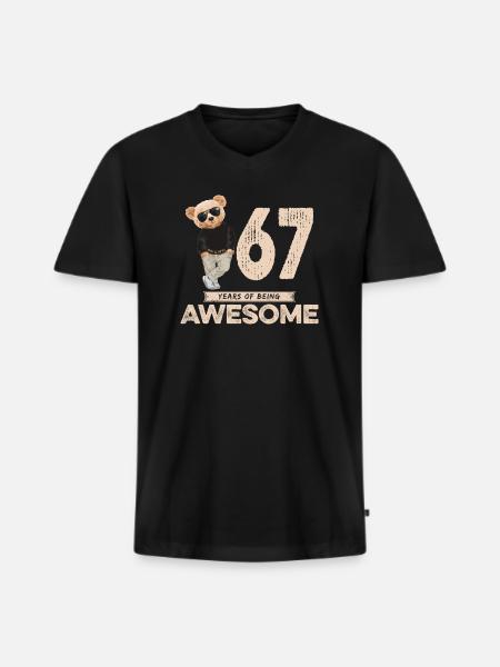 67 ans d’être un ours en peluche génial - T-shirt encolure en V Premium bio Homme - noir