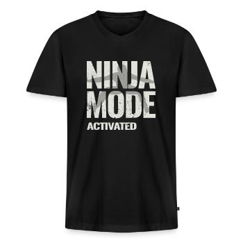 Ninja Warrior - Ninja Mode Activated - Männer Premium Bio T-Shirt mit V-Ausschnitt - Schwarz - Vorne - Nico (187cm)
