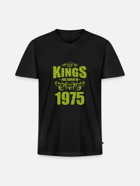 kings are born 1975 - Men's Premium Organic T-shirt with V-neck - black