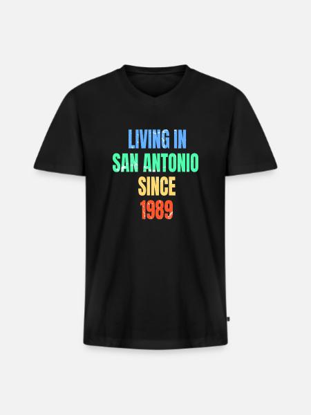 Retro Vintage bor i San Antonio siden 1989 - Premium økologisk T-shirt med V-hals til mænd - sort