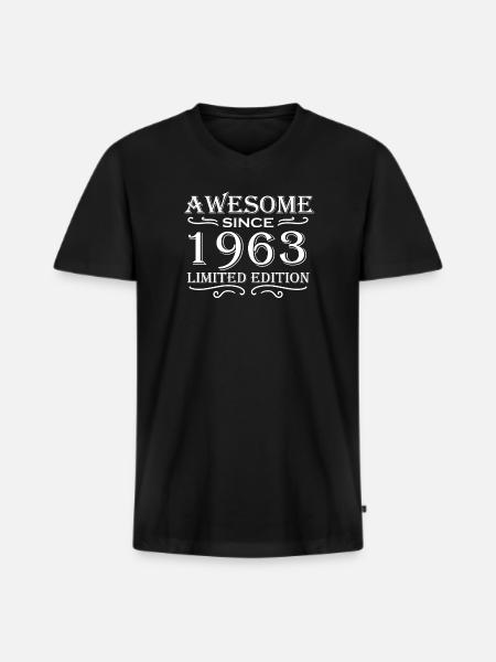 1963 - born 1963 gift - Men's Premium Organic T-shirt with V-neck - black