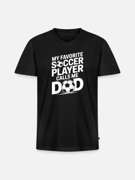 Min yndlingsfodboldspiller kalder mig far - Premium økologisk T-shirt med V-hals til mænd - sort