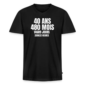 Vierzig Jahre, 40. Jahrestag: Monate, Tage, Stunden - Männer Premium Bio T-Shirt mit V-Ausschnitt - Schwarz - Vorne - Nico (187cm)