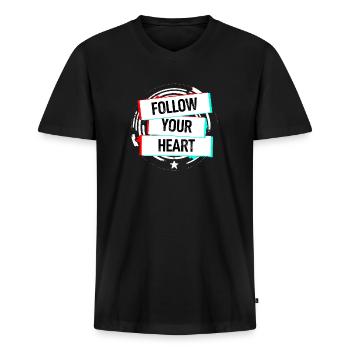 Follow Your Heart - Männer Premium Bio T-Shirt mit V-Ausschnitt - Schwarz - Vorne - Nico (187cm)