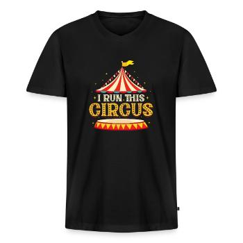 I Run This Circus Acts Costume Party - Männer Premium Bio T-Shirt mit V-Ausschnitt - Schwarz - Vorne - Nico (187cm)