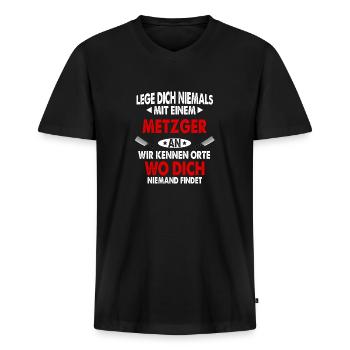 Metzger! Leg dich niemals mit einem Metzger an! - Männer Premium Bio T-Shirt mit V-Ausschnitt - Schwarz - Vorne - Nico (187cm)