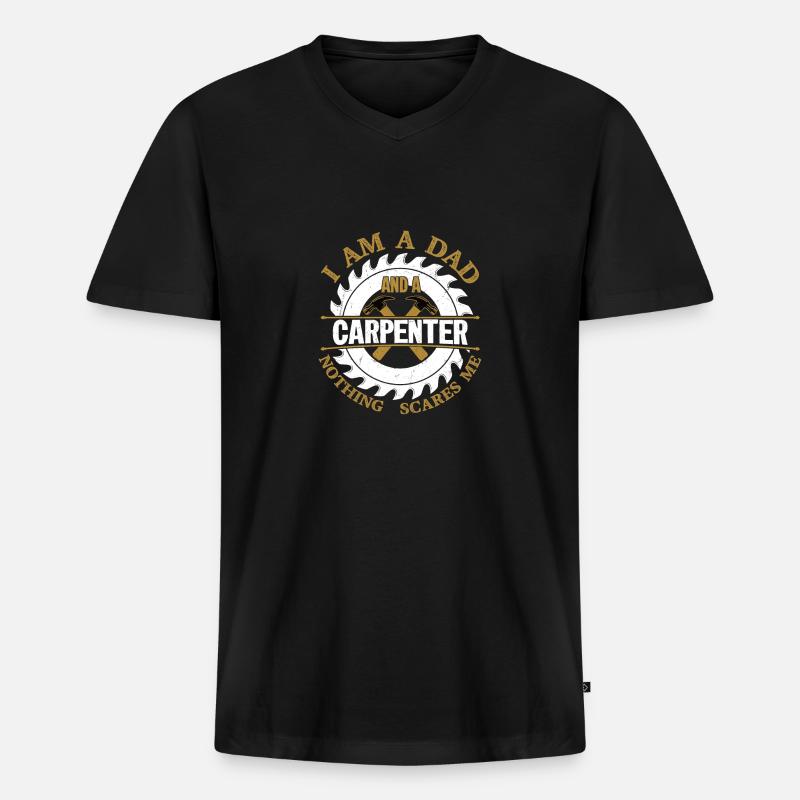 Carpentry Dad - Crafting Confidence Daily - Männer Premium Bio T-Shirt mit V-Ausschnitt - Schwarz
