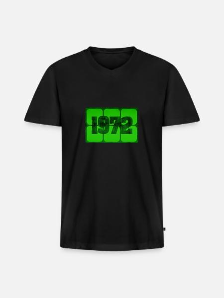 Born in 1972 - Men's Premium Organic T-shirt with V-neck - black