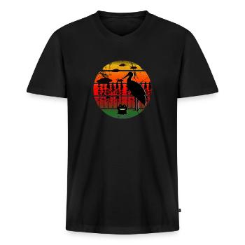 Frosch und Storch im Sonnenuntergang - Männer Premium Bio T-Shirt mit V-Ausschnitt - Schwarz - Vorne - Nico (187cm)