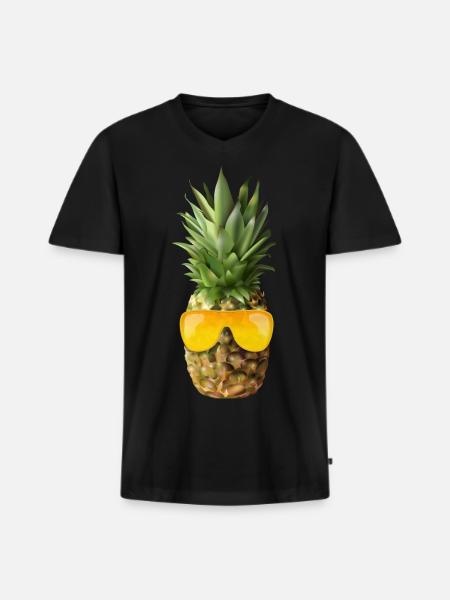 Hipster pineapple wears gold sunglasses - Men's Premium Organic T-shirt with V-neck - black