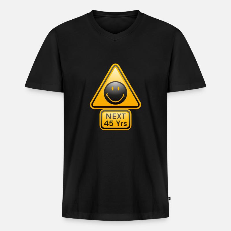 Smiley Shield 'Next 45 years' - Männer Premium Bio T-Shirt mit V-Ausschnitt - Schwarz