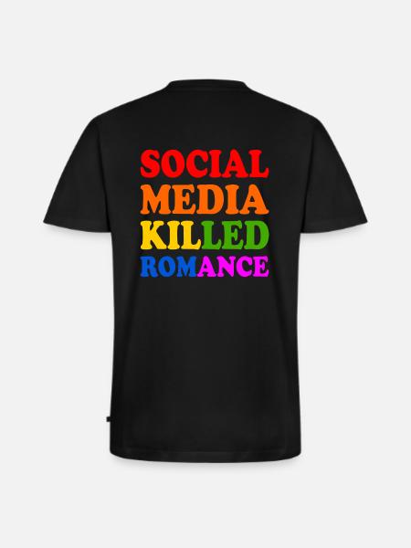 Social Media Killed Romance - Men's Premium Organic T-shirt with V-neck - black