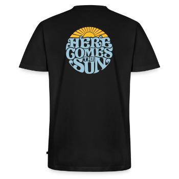 Here comes the sun - Männer Premium Bio T-Shirt mit V-Ausschnitt - Schwarz - Hinten - Nico (187cm)