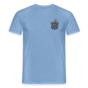 Brusttaschen Eidechse - Männer T-Shirt - Carolina Blue - Vorne - AI Model Male 178 light (178cm)