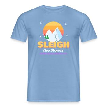 Sleigh the Slopes Retro Weihnachtsskifahrer - Männer T-Shirt - Carolina Blue - Vorne - AI Model Male 178 light (178cm)