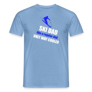Ski Dad Skifahren Skisport Papa Vater Spruch - Männer T-Shirt - Carolina Blue - Vorne - AI Model Male 178 light (178cm)