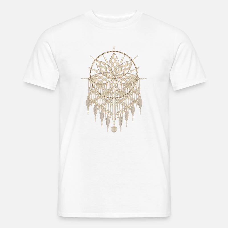 Macramé pendant with ornate knot patterns Men’s T-shirt