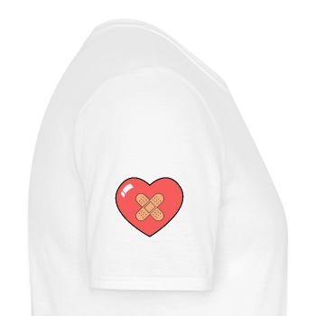 Herz mit Pflaster - Männer T-Shirt - Weiß - Rechts - AI Model Male 178 dark (178cm)