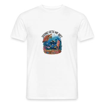 La plongée me fait mouiller - Monde sous-marin avec - T-shirt homme - blanc - Devant - AI Model Male 178 dark (178cm)