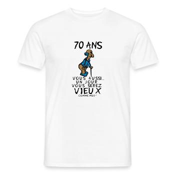 70 ans vieux monsieur anniversaire humour moi - T-shirt homme - blanc - Devant - AI Model Male 178 dark (178cm)
