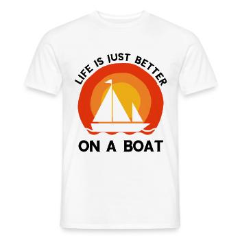 Life is just better on a boat - Männer T-Shirt - Weiß - Vorne - AI Model Male 178 dark (178cm)