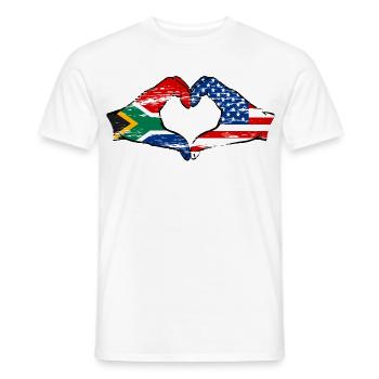 Südafrika USA Flagge Hände Herzform used - Männer T-Shirt - Weiß - Vorne - AI Model Male 178 dark (178cm)