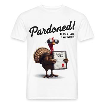 Pardoned Turkey - Männer T-Shirt - Weiß - Vorne - AI Model Male 178 dark (178cm)