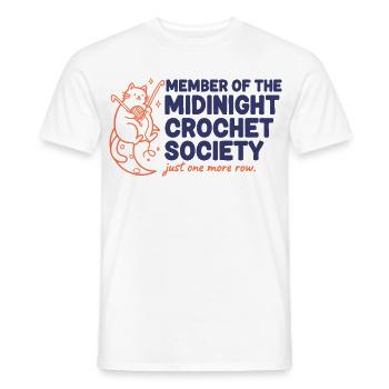 Mitglied der Midnight Crochet Society Nur noch einer - Männer T-Shirt - Weiß - Vorne - AI Model Male 178 dark (178cm)