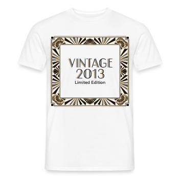 Anniversaire Art déco édition limitée vintage 2013 - T-shirt homme - blanc - Devant - AI Model Male 178 dark (178cm)
