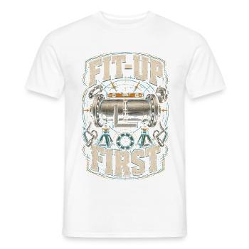 Monteur de tuyaux poseurs de tuyaux en premier - T-shirt homme - blanc - Devant - AI Model Male 178 dark (178cm)