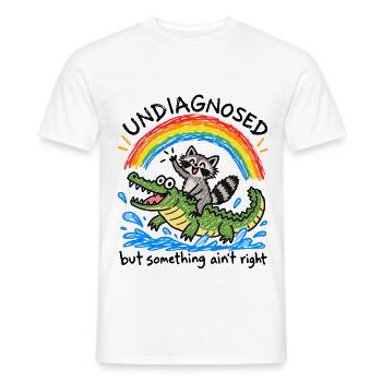 Undiagnosed | Waschbär Krokodil Chaos - Männer T-Shirt - Weiß - Vorne - AI Model Male 178 dark (178cm)