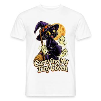 Carrying My Tiny Coven Halloween Schwanger - Männer T-Shirt - Weiß - Vorne - AI Model Male 178 dark (178cm)