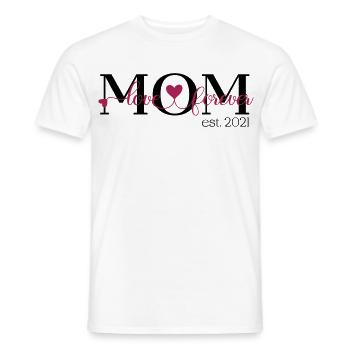 Mom - Männer T-Shirt - Weiß - Vorne - AI Model Male 178 dark (178cm)