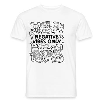 Negative Vibes Only - Photographie analogique - T-shirt homme - blanc - Devant - AI Model Male 178 dark (178cm)