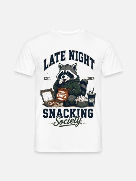 Late Night Snacking Society Waschbär - Männer T-Shirt - Weiß