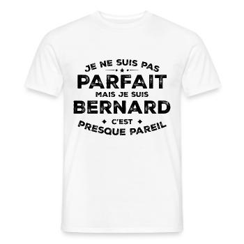 Bernard Ein Vorname, eine Haltung Humor Bernard - Männer T-Shirt - Weiß - Vorne - AI Model Male 178 dark (178cm)