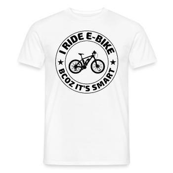 E-Bike Elektro-Fahrrad E-Radfahrer Fahrradfahrer - Männer T-Shirt - Weiß - Vorne - AI Model Male 178 dark (178cm)