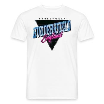 Huddersfield England Stadt Skyline Vintage Retro - Männer T-Shirt - Weiß - Vorne - AI Model Male 178 dark (178cm)