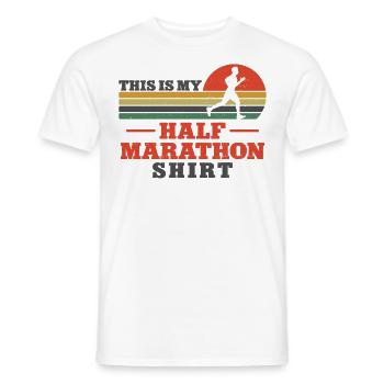 Running Runner Half Marathon - Männer T-Shirt - Weiß - Vorne - AI Model Male 178 dark (178cm)