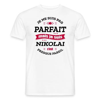 NIKOLAI PARFAIT - PRENOM NIKOLAI - T-shirt homme - blanc - Devant - AI Model Male 178 dark (178cm)