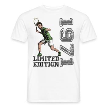 Édition limitée 1971 Édition limitée Tennis - T-shirt homme - blanc - Devant - AI Model Male 178 dark (178cm)