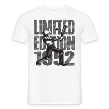 Limited Edition 1952 Limited Edition Cricket - Männer T-Shirt - Weiß - Vorne - AI Model Male 178 dark (178cm)