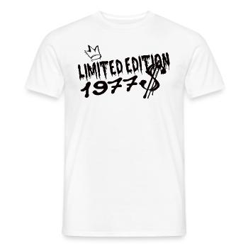 Edition Limitée 1977 Anniversaire Né 1977 - T-shirt homme - blanc - Devant - AI Model Male 178 dark (178cm)