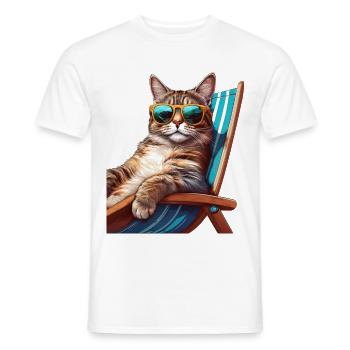 Cat with sunglasses on deck chair on beach - Men's T-Shirt - white - Front - AI Model Male 178 dark (178cm)