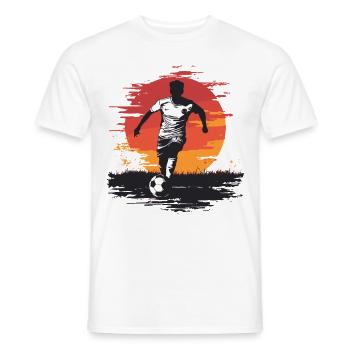 Fußballer-Silhouette - Sonnenuntergangs-Design - Männer T-Shirt - Weiß - Vorne - AI Model Male 178 dark (178cm)