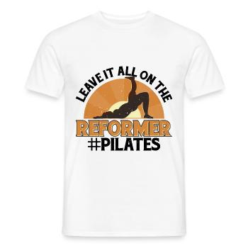 Leave It All On The Reformer #Pilates 13 - Männer T-Shirt - Weiß - Vorne - AI Model Male 178 dark (178cm)